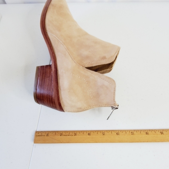 Vince Camuto Leather Abrinna Bootie Size 10 Back Zip Pull-on Ankle Shoe Boot NEW - Picture 11 of 15